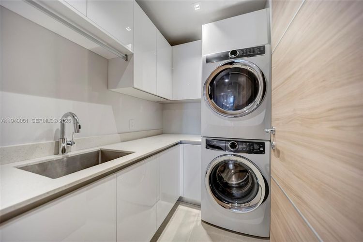 Villa Valencia #604 image #23