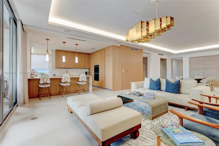 Villa Valencia #604 image #6