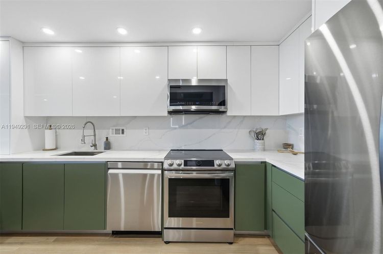 Roney Palace #1429 image #13