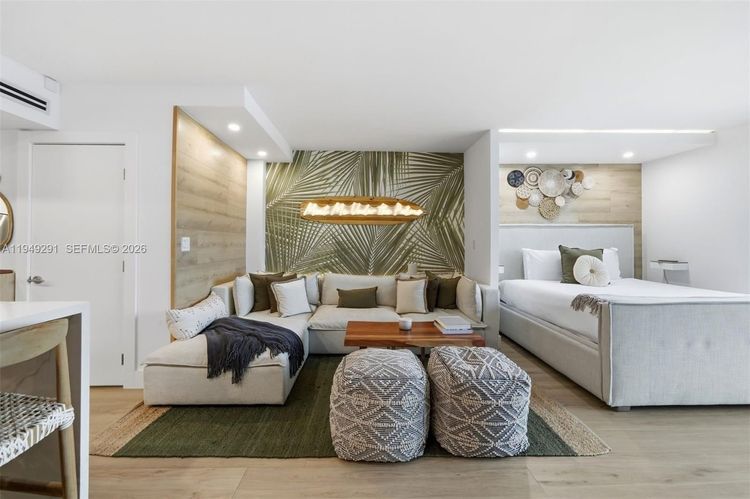 Roney Palace #1429 image #19