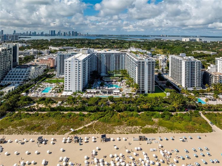 Roney Palace #1429 image #26