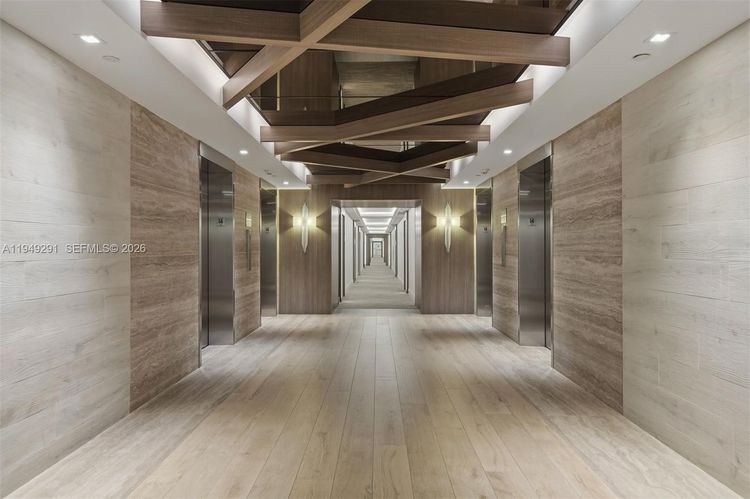 Roney Palace #1429 image #32