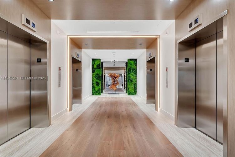 Roney Palace #1429 image #39