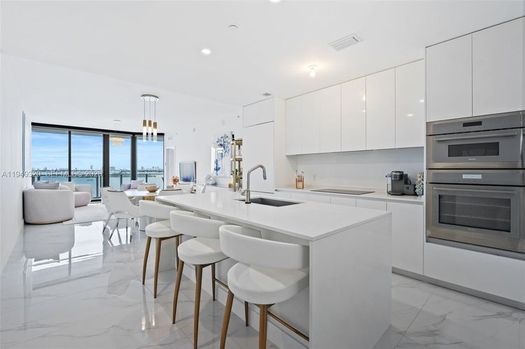 Aria Reserve South Tower #505 image #9