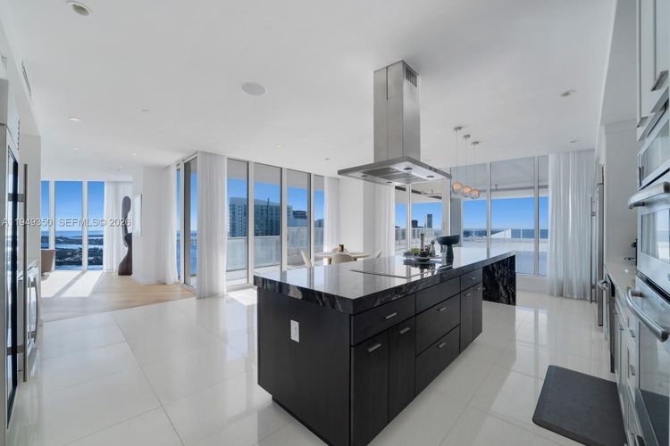 Paramount Bay #PH4302 image #10