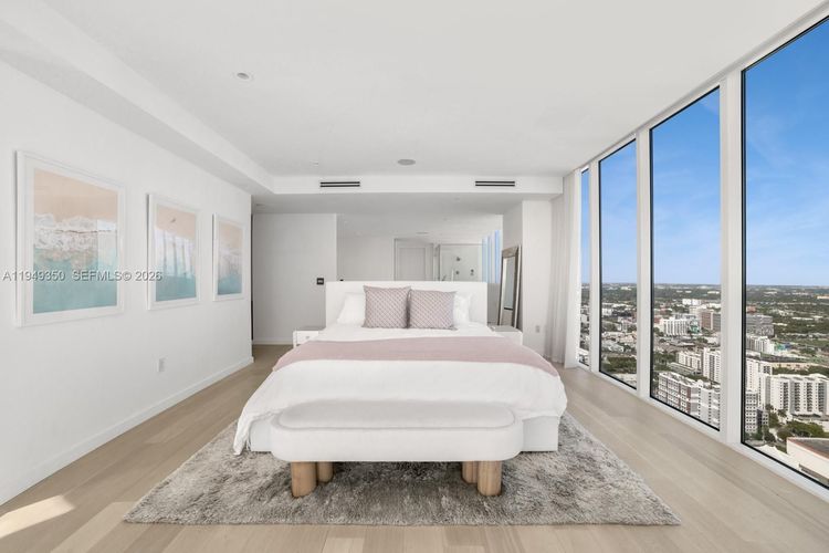 Paramount Bay #PH4302 image #17