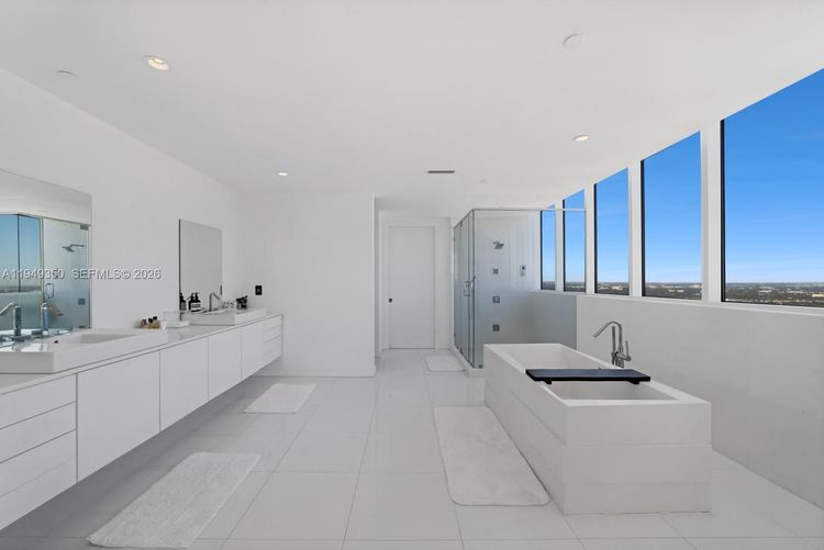 Paramount Bay #PH4302 image #19