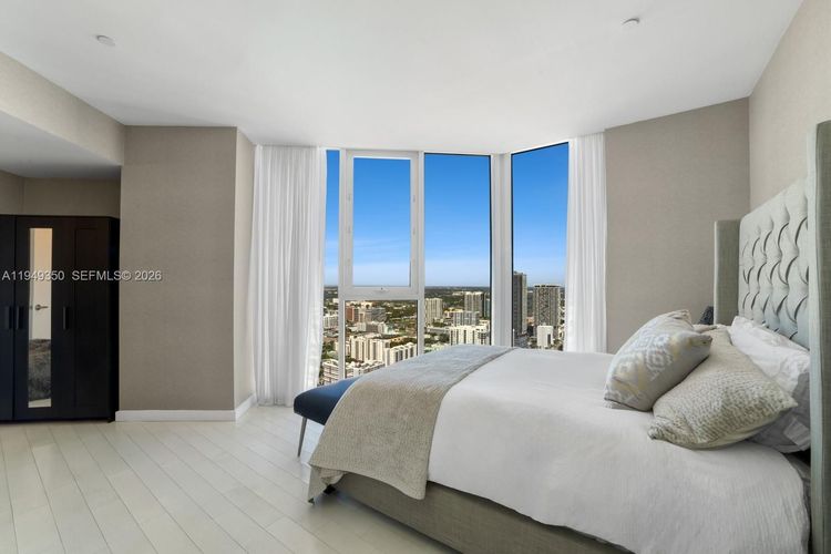 Paramount Bay #PH4302 image #40