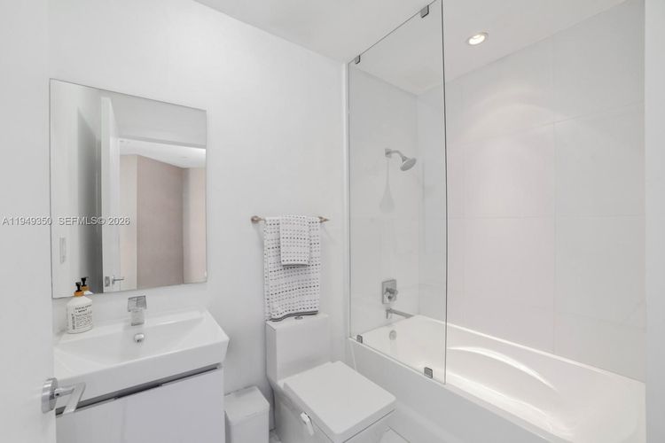 Paramount Bay #PH4302 image #41