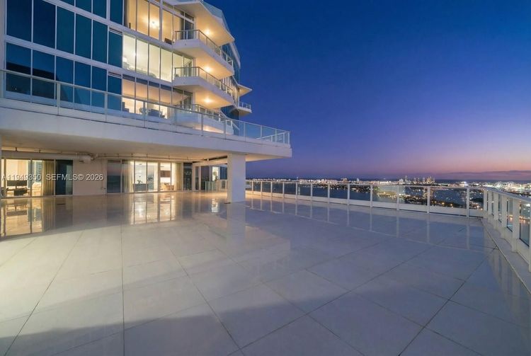 Paramount Bay #PH4302 image #50