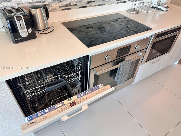 Paraiso Bayviews #3601 image #6