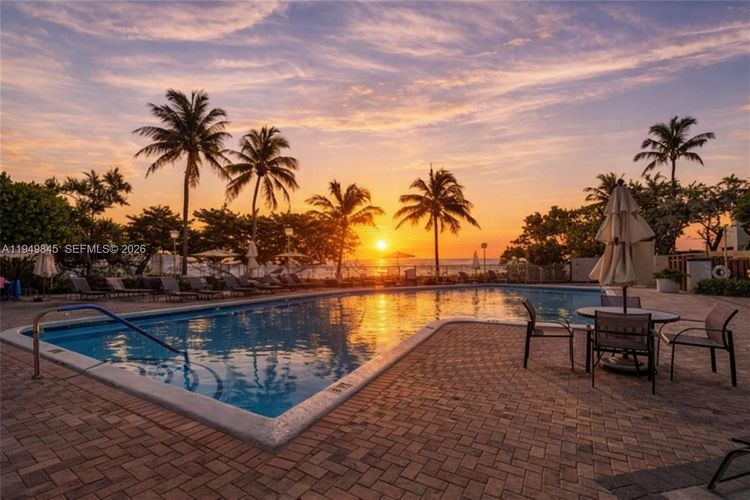 The Shore Club #TH-B image #34