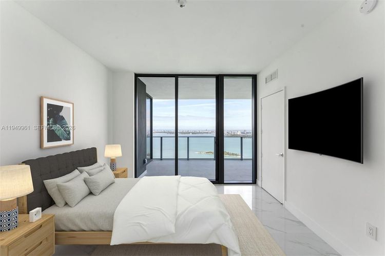 Aria Reserve South Tower #4503 image #13