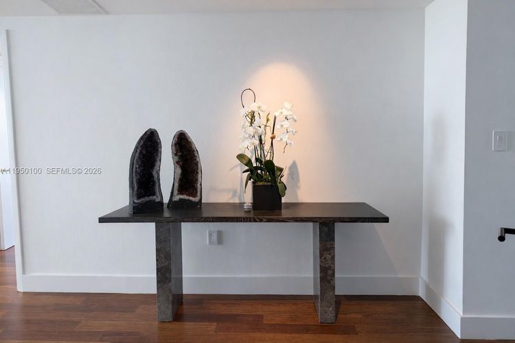 Setai #3501 image #8