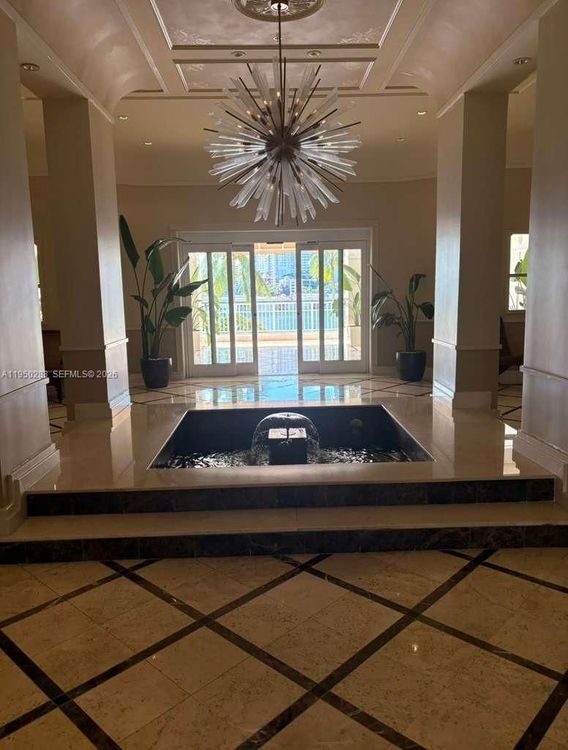 Courvoisier Courts #1105 image #16