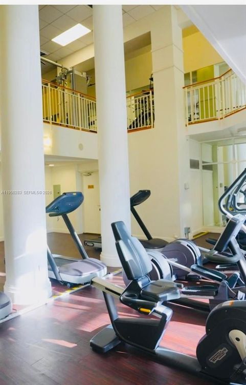 Courvoisier Courts #1105 image #18