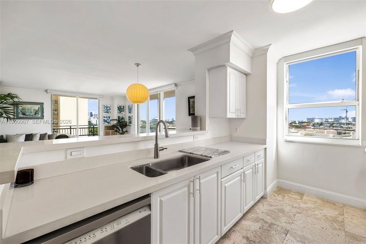 Yacht Club at Portofino #811 image #6