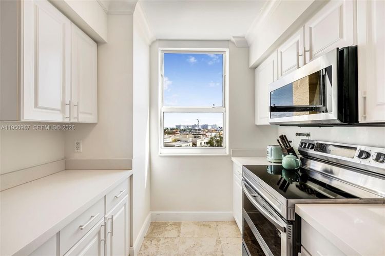 Yacht Club at Portofino #811 image #7