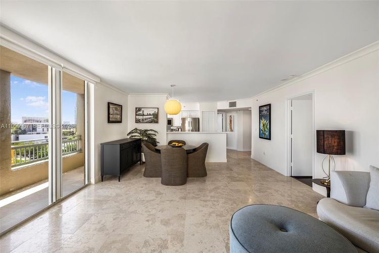 Yacht Club at Portofino #811 image #9