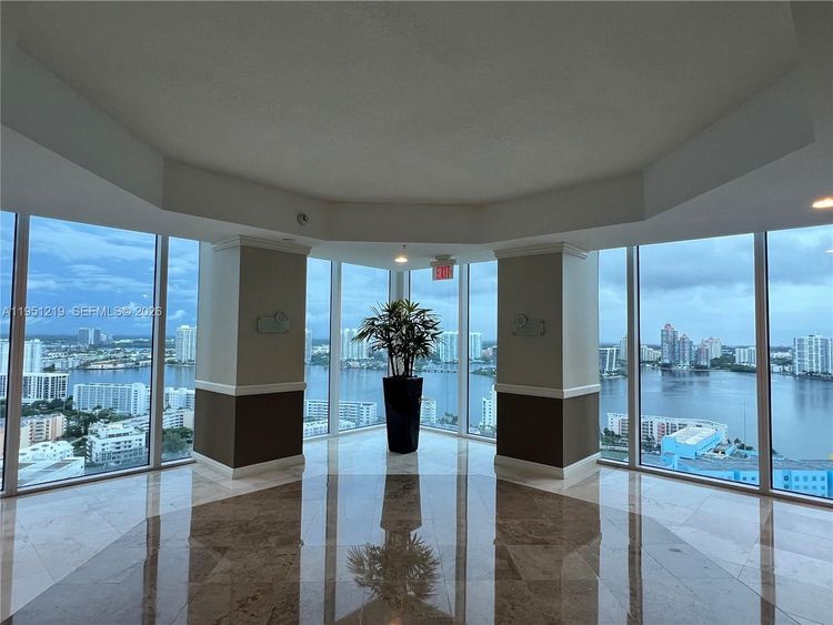 Trump International #2605 image #23
