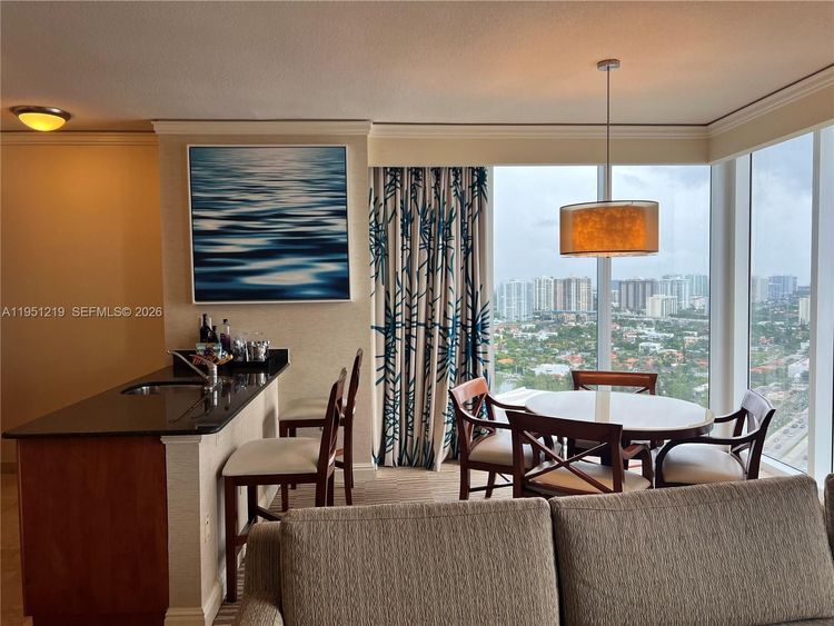 Trump International #2605 image #7