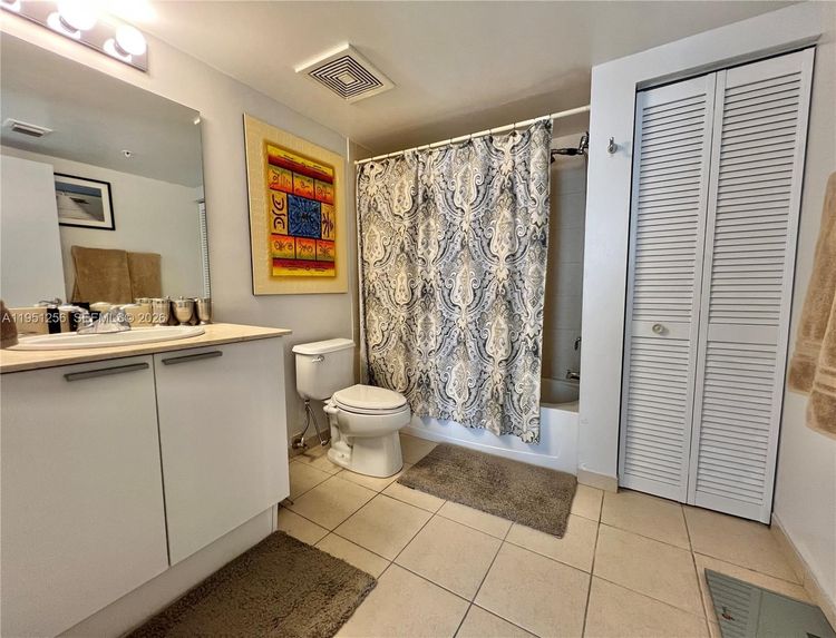 La Perla #2109 image #21