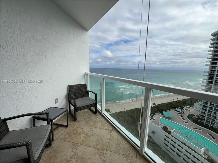 La Perla #2109 image #25