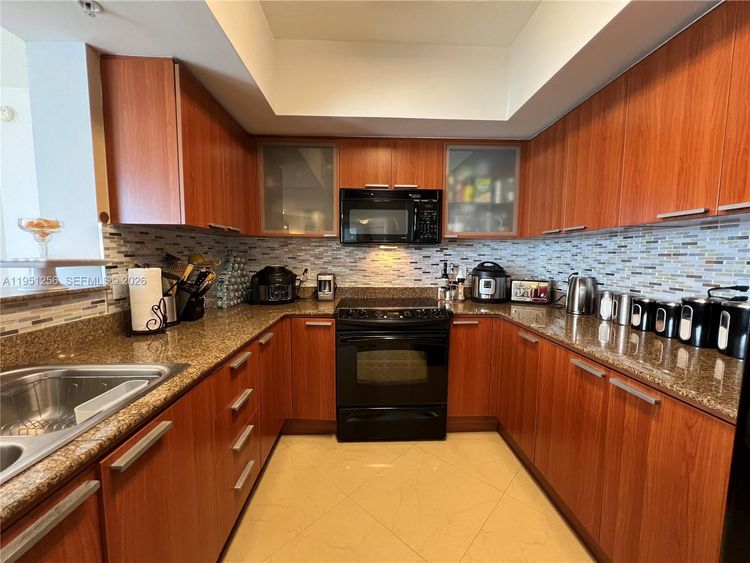 La Perla #2109 image #7