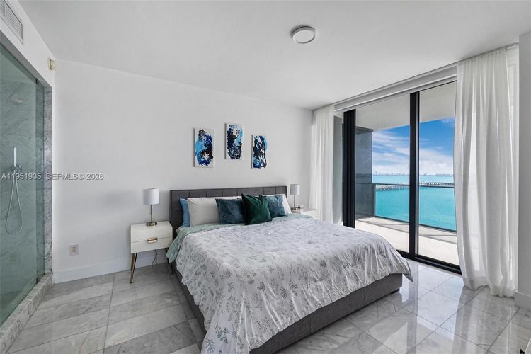 One Paraiso #1701 image #16