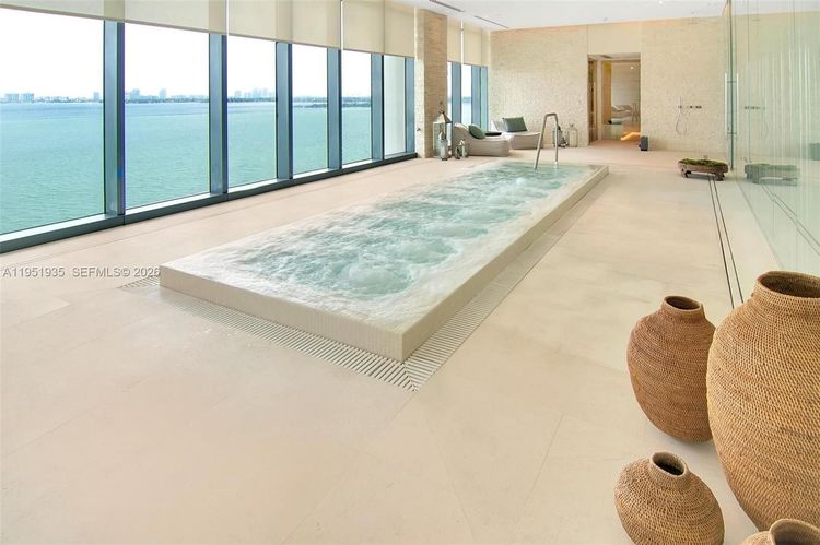 One Paraiso #1701 image #40