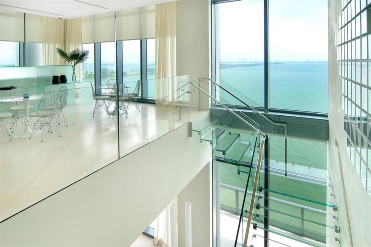 One Paraiso #1701 image #43