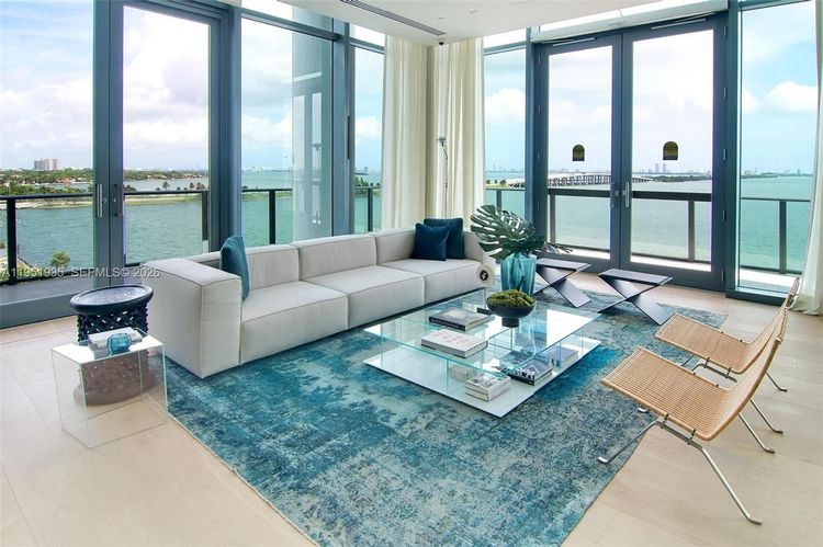 One Paraiso #1701 image #46