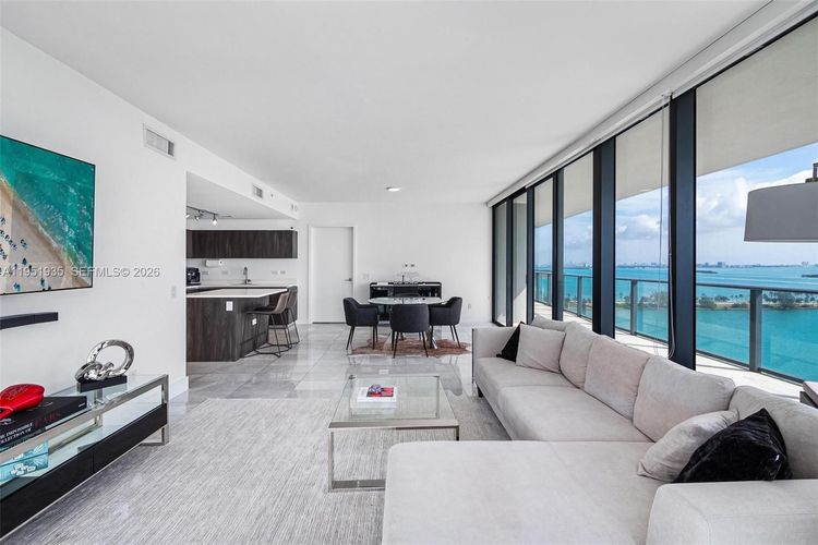 One Paraiso #1701 image #8