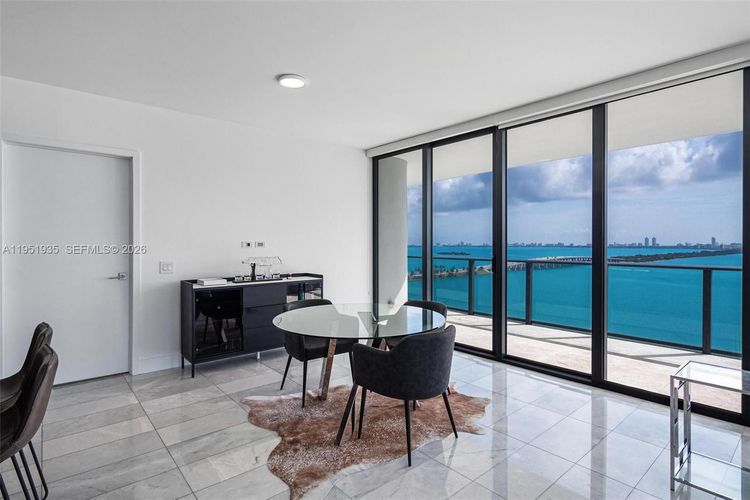 One Paraiso #1701 image #9