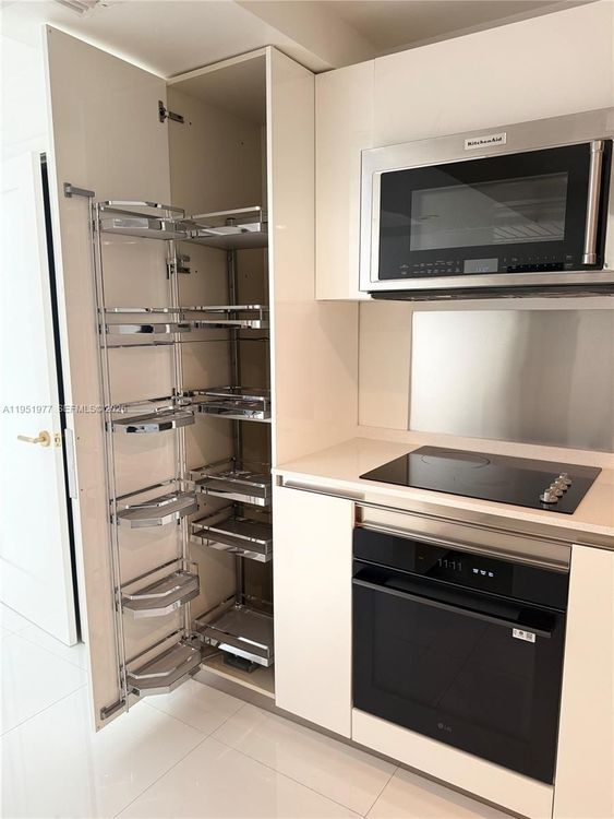 Towers of Quayside Condo #4 #1704 image #18