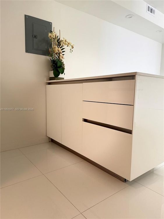 Towers of Quayside Condo #4 #1704 image #19