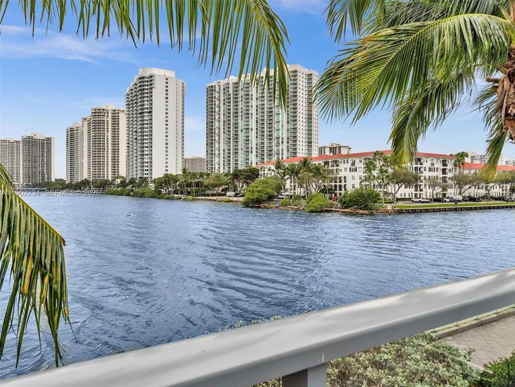 Echo Aventura #718 image #52