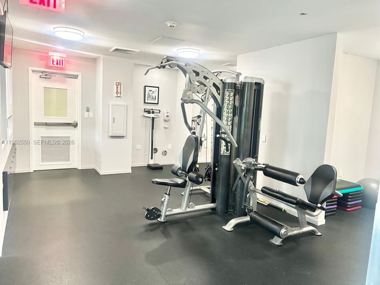 Metropolis at Dadeland #1105 image #20