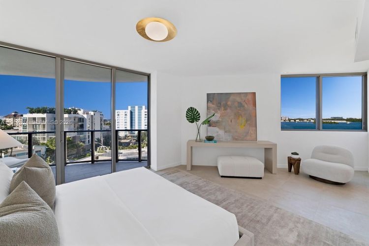 Onda Residences #701 image #16