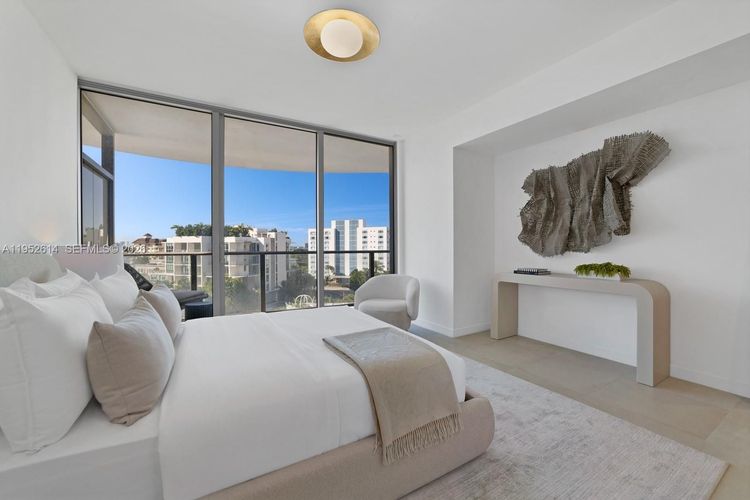 Onda Residences #701 image #18