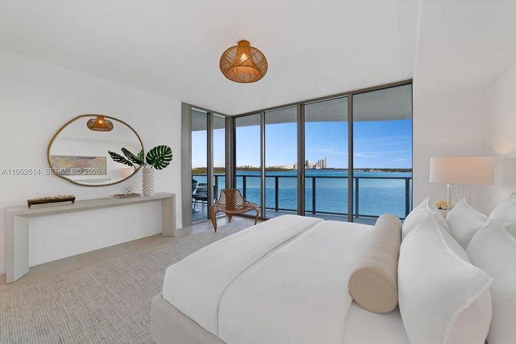 Onda Residences #701 image #9