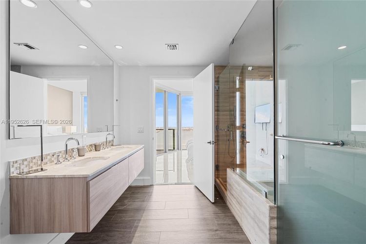 Biscayne Beach #4104 image #18