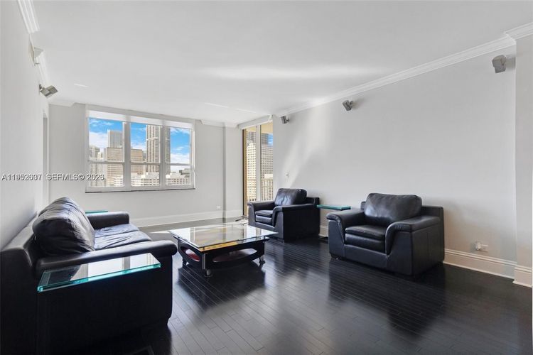 Courvoisier Courts #2103 image #16