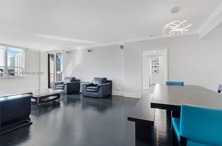 Courvoisier Courts #2103 image #17