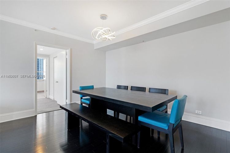 Courvoisier Courts #2103 image #19