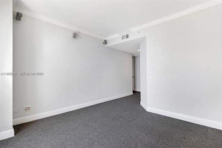 Courvoisier Courts #2103 image #30