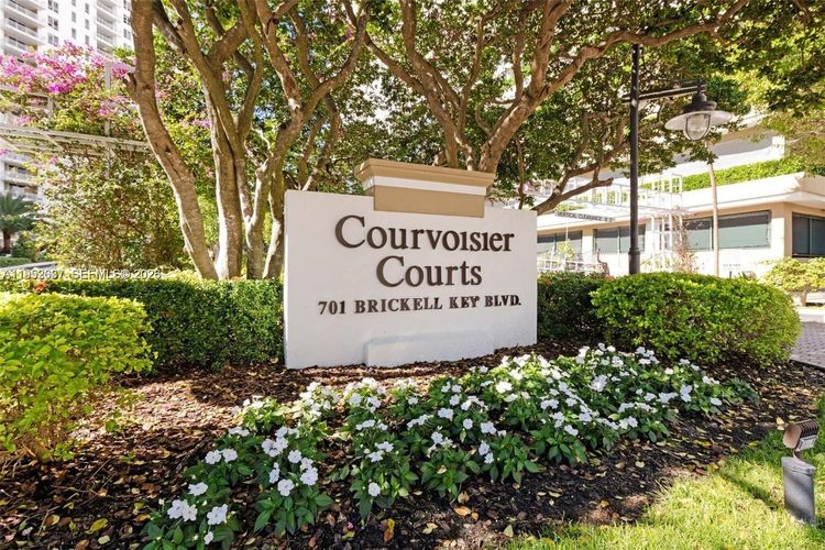 Courvoisier Courts #2103 image #33