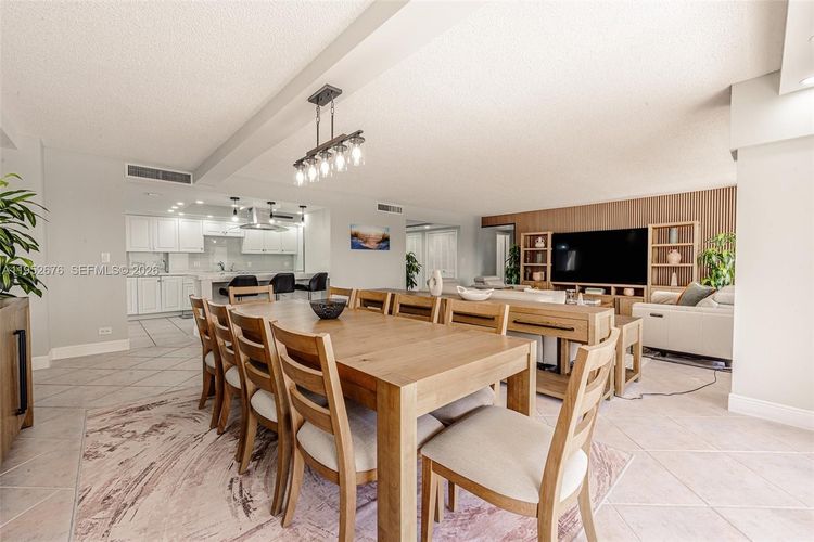 Cricket Club Miami #909 image #10