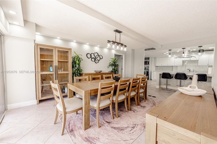 Cricket Club Miami #909 image #11