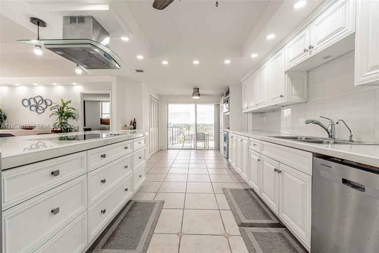 Cricket Club Miami #909 image #13